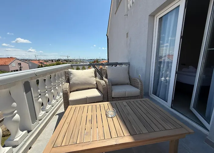 Apartment Puntamika *