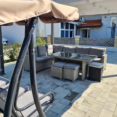 Apartment Puntamika *